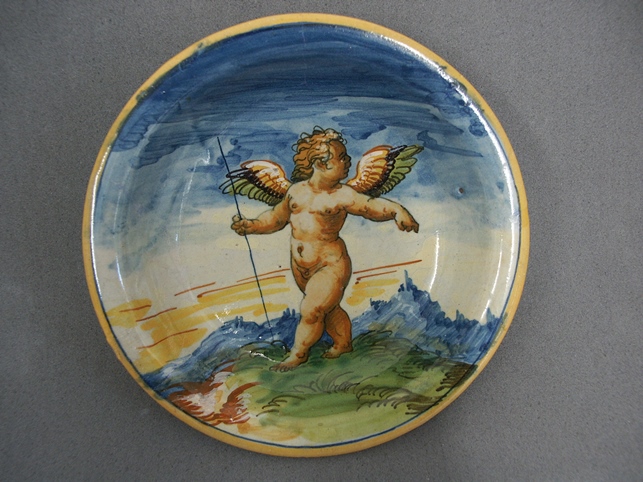 Maiolica dish after conservation