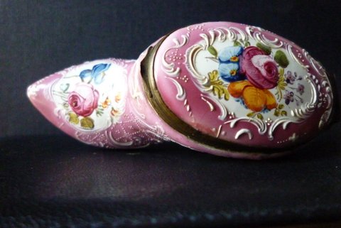 Snuffbox in the form of a shoe 3/4